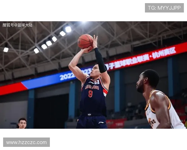 拓记:投篮命中率仅37%无法击败任何对手 防守表现有所提升 拓记:投篮命中率仅37%无法击败任何对手 防守表现有所提升